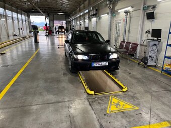 BMW E46 Touring 330xd 135kw manual - 11