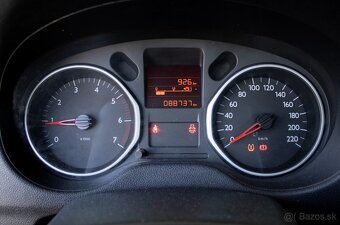 Citroën C-Elysée 1.2 VTi Exclusive / 53kW / M5 / 2014 - 11