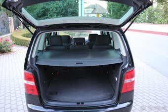vw touran 1,9 tdi AT + ťažné - 11