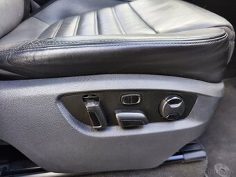 Volkswagen Touareg 3.0 TDI R-Line - 11
