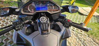 Honda Goldwing 1800 - 11