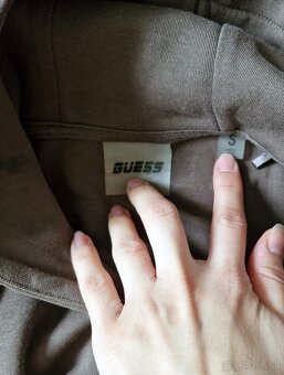 NOVE Guess 2x khaki zlata teplakova suprava - 11
