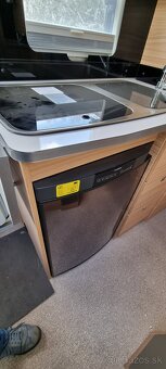 ZNÍŽENÁ CENA Predám autokaravan Dethleffs 6m, do 3,5t - 11