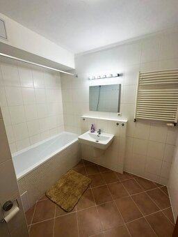 2-izbový byt s balkónom v projekte Jégého Alej, Bratislava I - 11