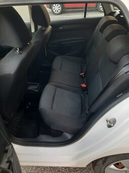 ŠKODA FABIA COMBI 1.4 TDI - 11