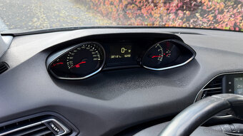 Peugeot 308 SW 1.2 e-THP 130k Combi 96kw Manuál - 11