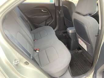 KIA RIO - 11
