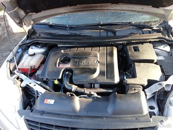 Ford Focus MK 2 SEDAN 1.6 TDCi 80kw - 11