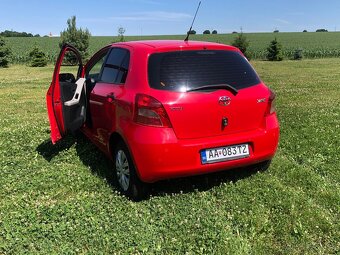 Toyota Yaris 1.0 VVTi - 11