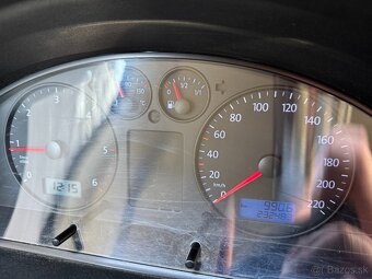 VOLKSWAGEN TRANSPORTER T5 L2H1, 1,9 TDI, 8/2008, ODPOČET DPH - 11