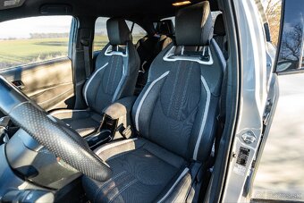 Toyota corolla 1.8 hybrid GR - 11