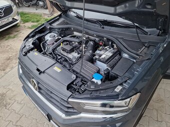 Volkswagen T-Roc 1.0 TSi Style M6 110k (benzín) - 11