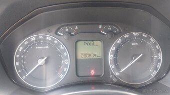 Škoda Octavia II 1.6MPI benzin 75kw - 11