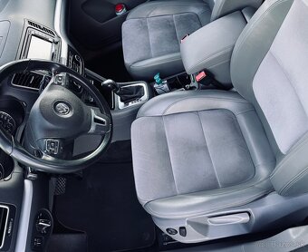 7 miestny / DSG / Highline / Alcantara / Navi / SK SPZ - 11