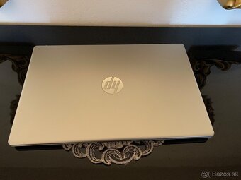 HP Laptop 15-FD0837 Top Stav - 11