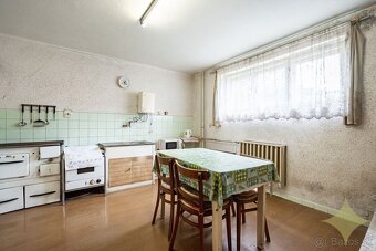 Dvojgeneračný rodinný dom v obci Balog nad Ipľom - 11