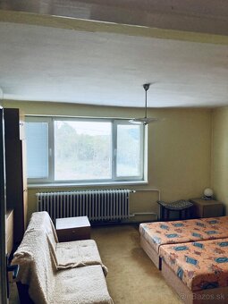 Rodinný dom v obci Haniska - 11
