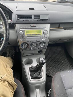 Predam Mazda 2, AUTOMATIC, 1.4 benzin - 11