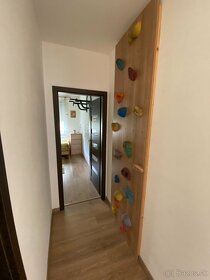 Nadštandardný nízkoenergetický dom s wellness Zaborske - 11
