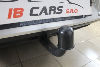 Volkswagen Passat 2.0 TDI Comfortline - 11