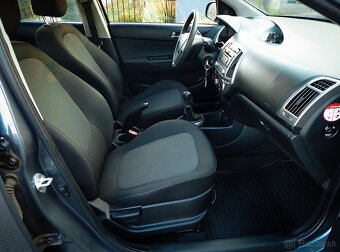 HYUNDAi i20 1.2 16V  BENZIN- 4 valec -12/2013 - KLIMA, STK - 11