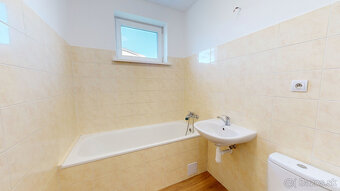 Na predaj 3-izbový byt so záhradkou – Most pri Bratislave,  - 11