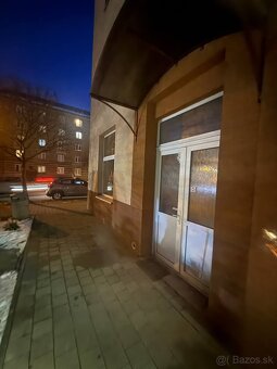 na predaj nebytový komerčný priestor - Handová - 11