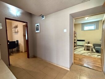 3-izbový čiastočne zrekonštruovaný r.dom v obci Okoč - 11