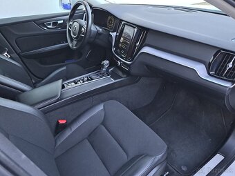Volvo V60 /D4 Momentum - 11