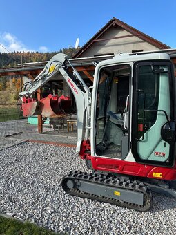 Pásový báger - Takeuchi TB216 - 11
