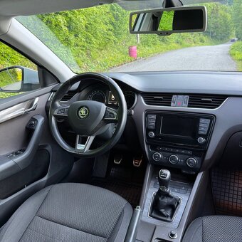 Škoda Octavia Scout 2.0 TDi 110kw 4x4 - 11