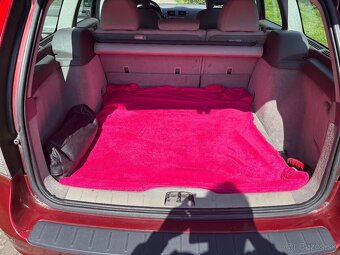 Predám VOLVO V 50 1.6 D - 11