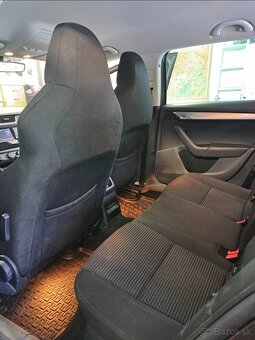Škoda Octavia Combi 2.0 TDI 2017 - 11