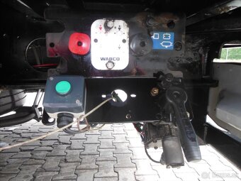 Kögel SN24 LowDeck, SAF, zvedací náp - 11