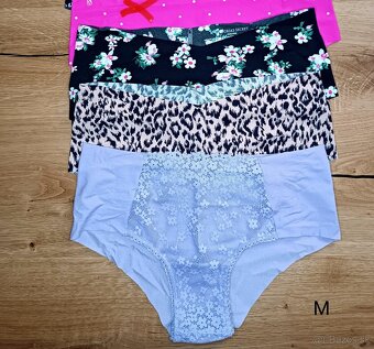 Brazilky M od Victoria’s Secret / PINK - 11
