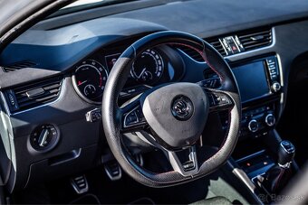 Škoda Octavia Combi 3 RS 2.0 TSI 162 kW / 302 Hp🐎 - 11
