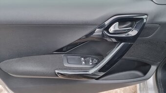 Predám Peugeot 208 1.2 benzín - 11