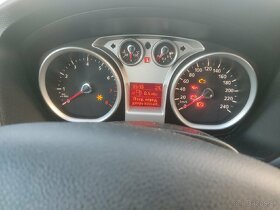 Rezervované.Ponúkam na predaj Ford Focus cc cabrio 2.0 - 11