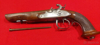 PERKUSNÁ PIŠTOL VENERY - 11