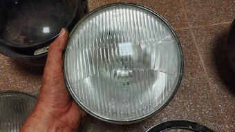 Hrnce, paraboly, obrámování na ŠKODA 100, 110ls, Škoda 110R - 11