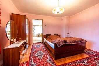 Rodinný dom so srdcom dediny a veľkou záhradou – Brunovce - 11