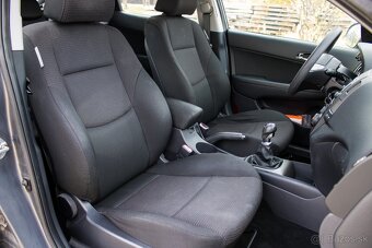 Hyundai i30 1.4i MPI DOHC CVVT Classic Plus - 11