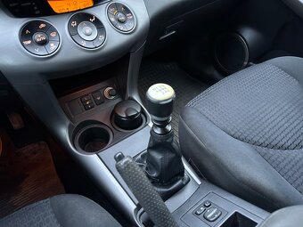 Toyota RAV4 2.2l D-4D 150 Sol - 11