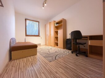 Moderný bungalov v tichej lokalite s krásnym pozemkom - 11