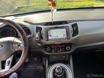 KIA sportage 1,7 CRDI  2WD PLATINUM - 11