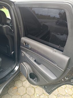 Jeep Grand Cherokee - 11