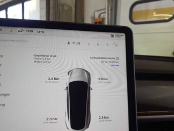 Tesla Model Y Long Range Dual Motor AWD 4x4 378 kw - 11