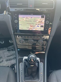 Volkswagen Golf VII Variant 1.6TDI 85KW SOUND 2017 - 11