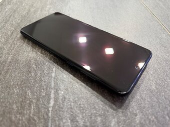 Samsung Galaxy S20 Ultra 128 GB NEFUNKČNÁ PREDNÁ KAMERA - 11