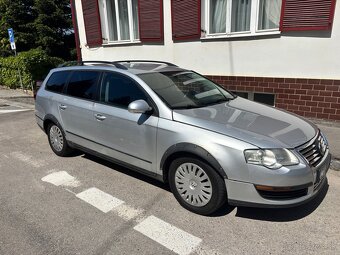 Volkswagen Passat B6 1.9 TDI 77kW - 11